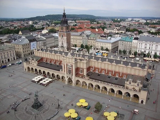 Jak organizować przeprowadzki na terenie Krakowa? Sprawdź te pomysły!
